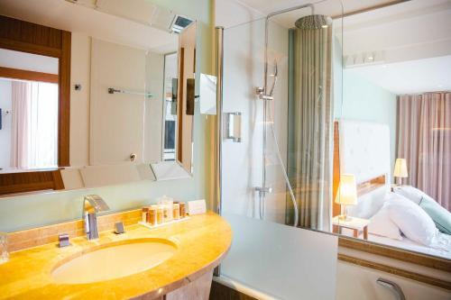 Foto del baño de Hotel Relais et Châteaux Thalasso &amp;amp; Spa Ile de la Lagune