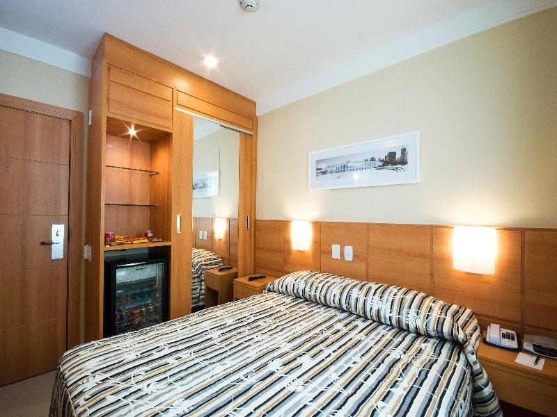 Foto de una habitación de Hotel Atlântico Business Centro