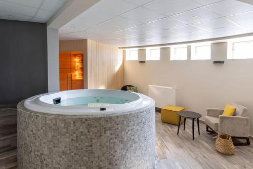 Foto de los servicios de Hotel Best Western La Porte des Châteaux