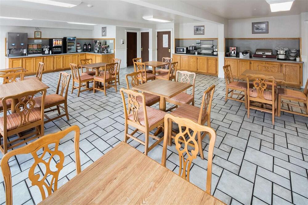 Foto de restauración de Hotel Red Lion Inn &amp;amp; Suites Auburn