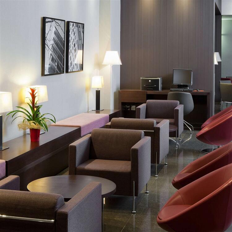 Foto de restauración de Hotel NH Barcelona Diagonal Center