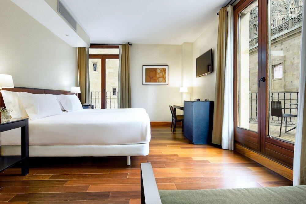 Foto de una habitación de Hotel Sercotel Puerta de la Catedral
