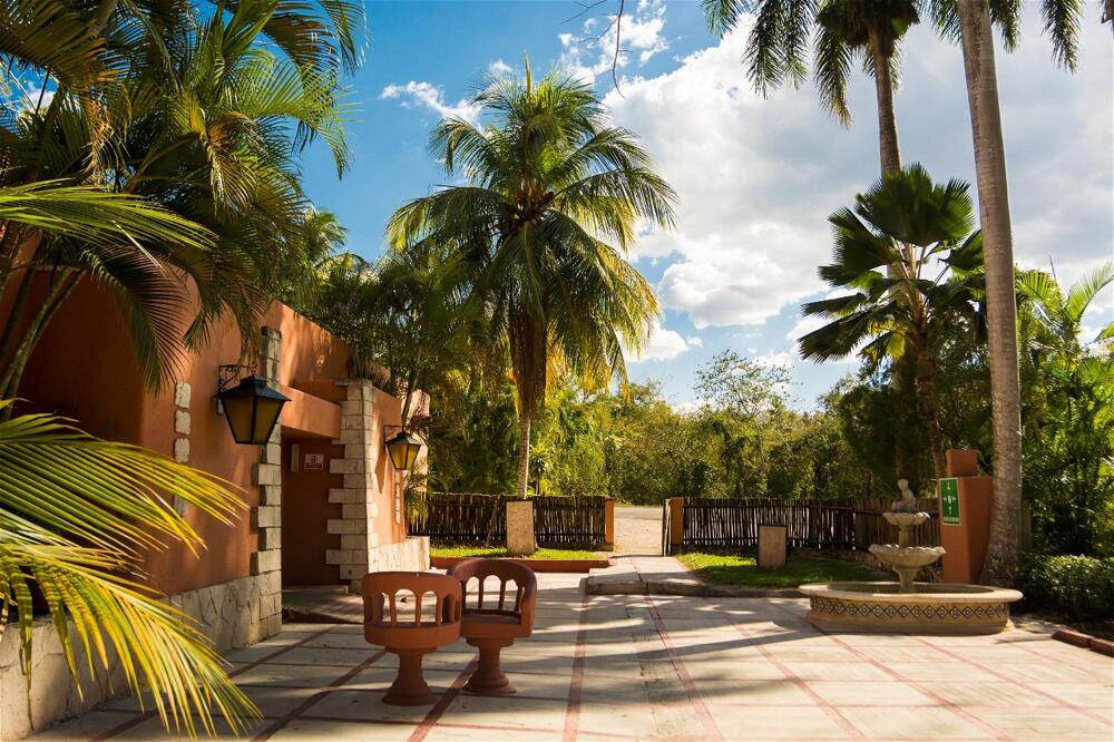 Exterior – Villas Arqueologicas Chichen Itza