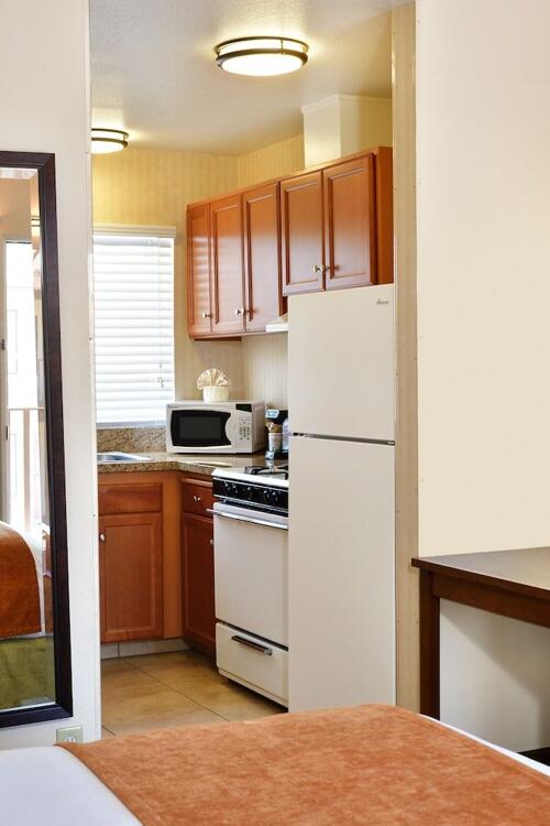 Foto de una habitación de Hotel Lamplighter Inn &amp;amp; Suites at SDSU