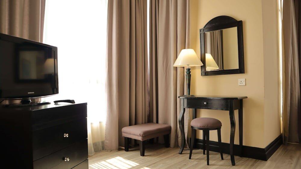 Foto de una habitación de Berjaya Penang Hotel