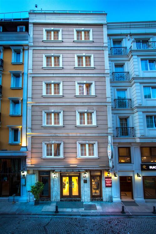Foto del exterior de Raymond Hotel