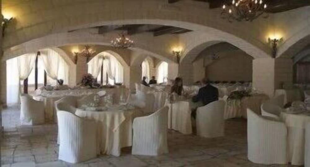 Foto de restauración de UNAHOTELS Regina Bari