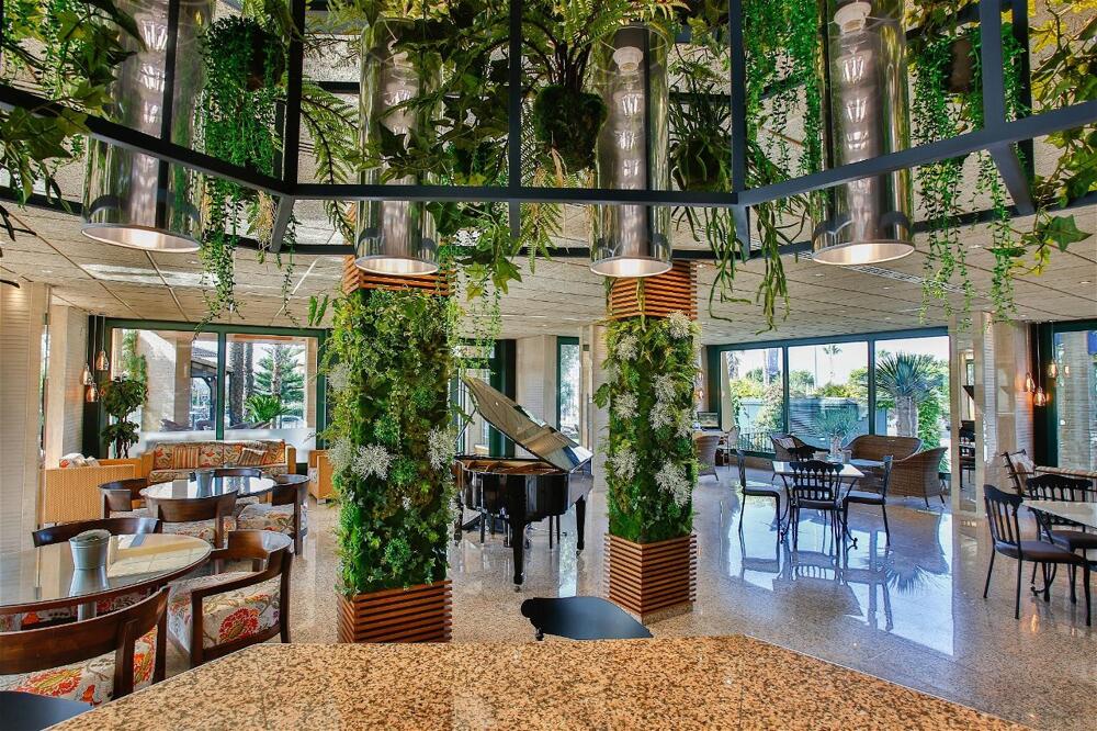 Foto general de Hotel La Laguna Spa &amp;amp; Golf