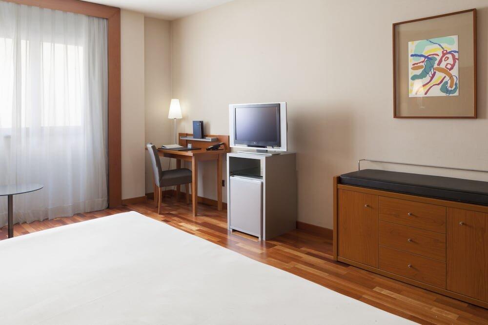 Foto de una habitación de B&amp;amp;B Hotel Ciudad de Lleida