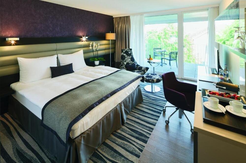 Foto de una habitación de Mövenpick Hotel Lausanne