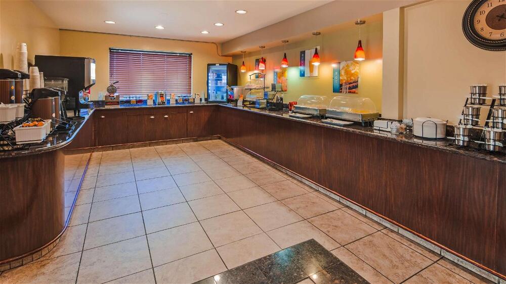 Foto de restauración de Best Western Plus Orchid Hotel &amp;amp; Suites