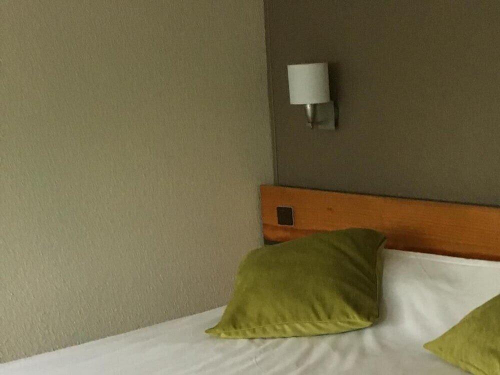 Foto de una habitación de Hotel Campanile Dax - Saint-Paul-Les-Dax