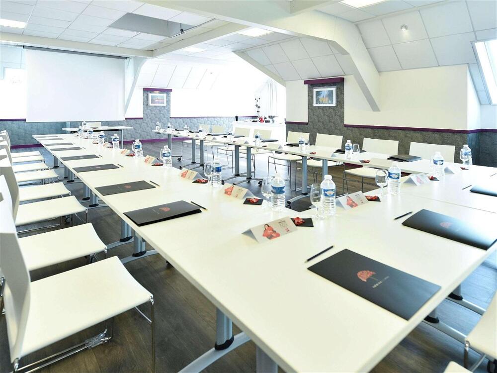 Foto de los servicios de Hotel ibis Beaune La Ferme Aux Vins