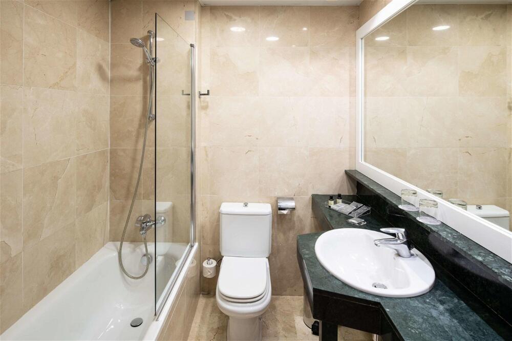 Foto del baño de Hotel Catalonia Bristol
