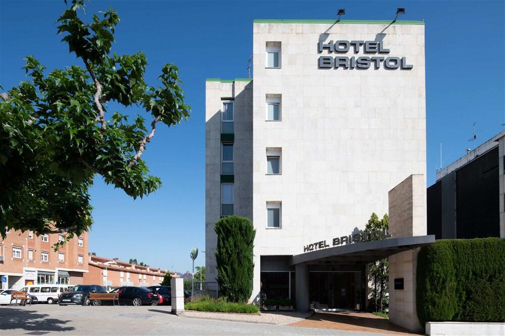 Foto del exterior de Hotel Catalonia Bristol