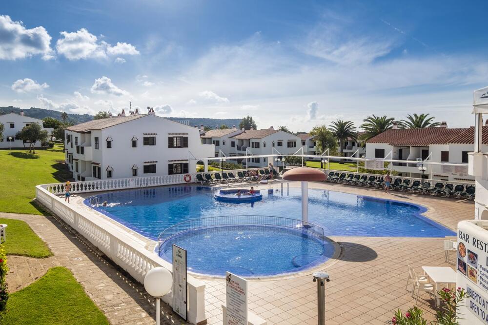 Foto general de Apartamentos Son Bou Gardens By MENORCARENTALS