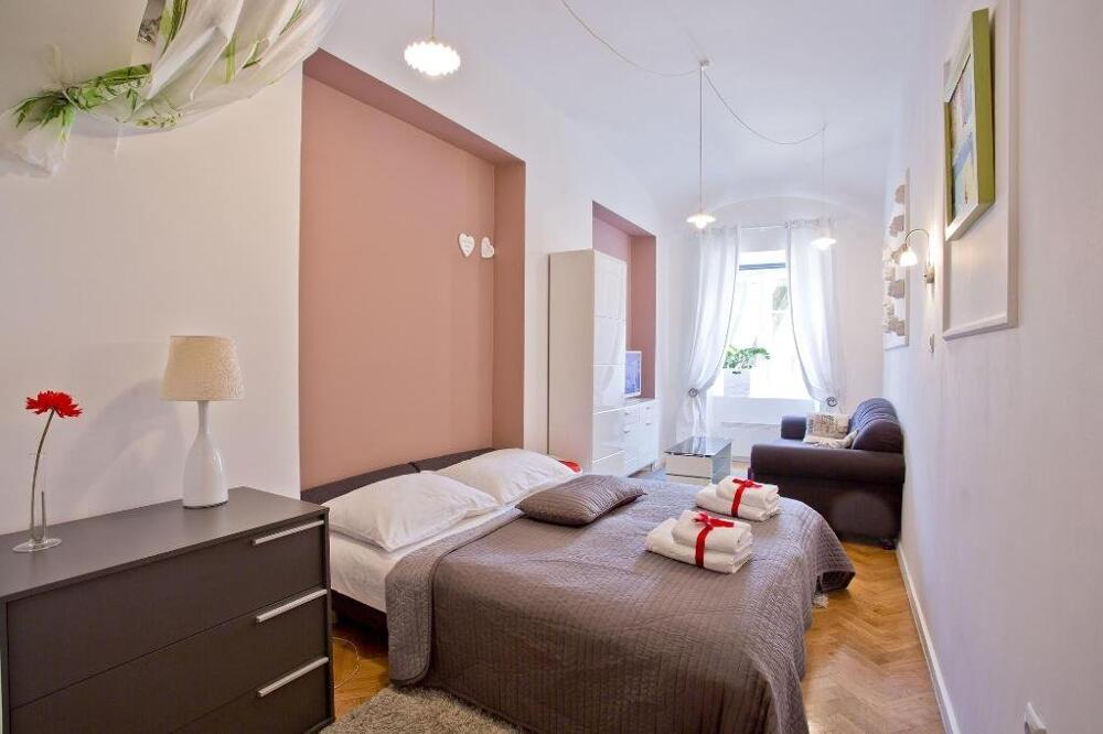 Foto de una habitación de Albergue Rooms Zagreb 17