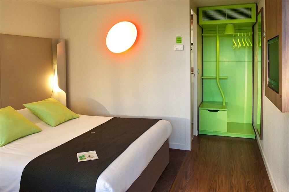 Foto de una habitación de Hotel Campanile Aix-en-Provence Sud - Pont de l&amp;#039;Arc