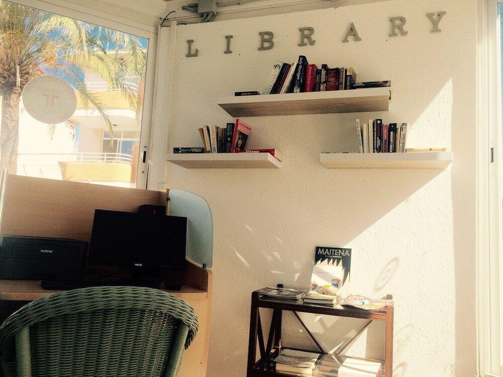 Foto de las zonas nobles de BJ Apartamentos Club Sa Coma