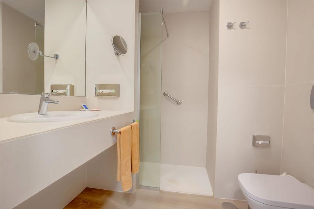 Foto del baño de Hotel SBH Maxorata Resort