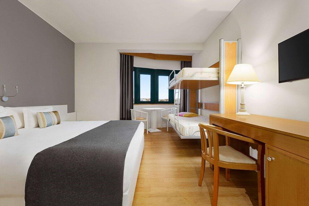 Foto de una habitación de TRYP by Wyndham Montijo Parque Hotel