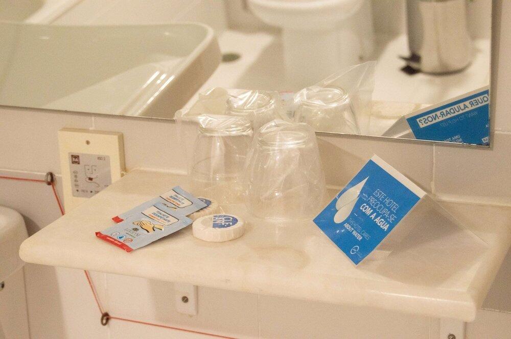 Foto del baño de TRYP by Wyndham Montijo Parque Hotel
