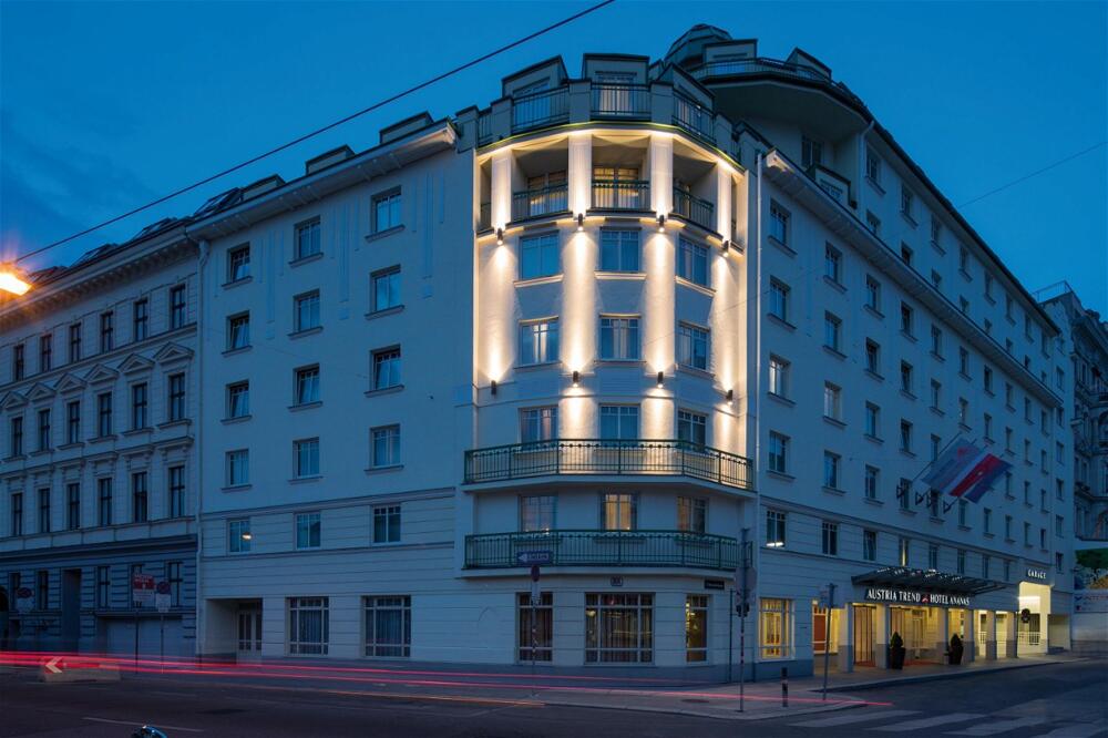 Foto del exterior de Austria Trend Hotel Ananas