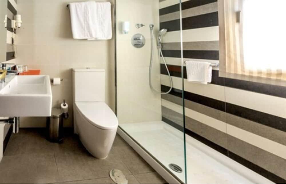 Foto del baño de Hotel Nuevo Torreluz
