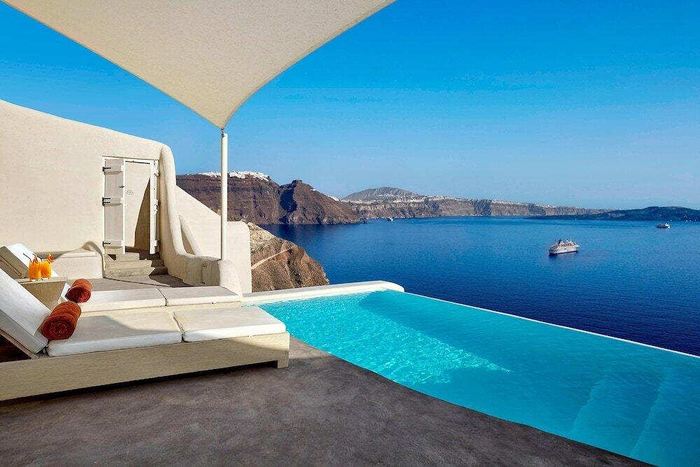 Foto de una habitación de Mystique, a Luxury Collection Hotel, Santorini