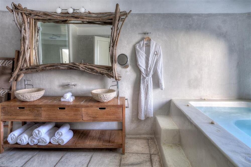 Foto general de Mystique, a Luxury Collection Hotel, Santorini