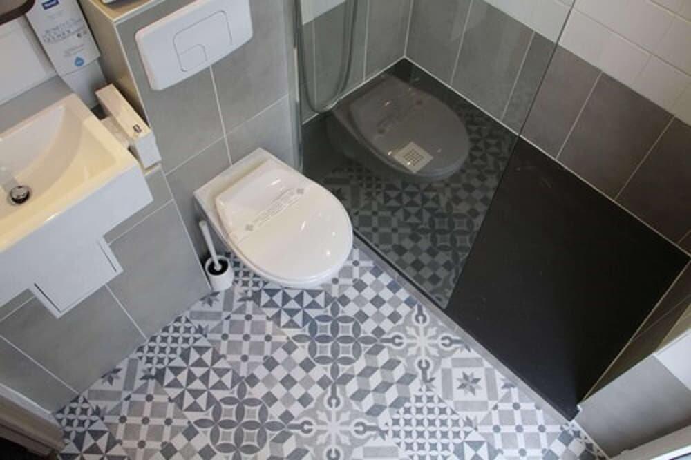 Foto del baño de Kyriad Restaurant Centre Vichy