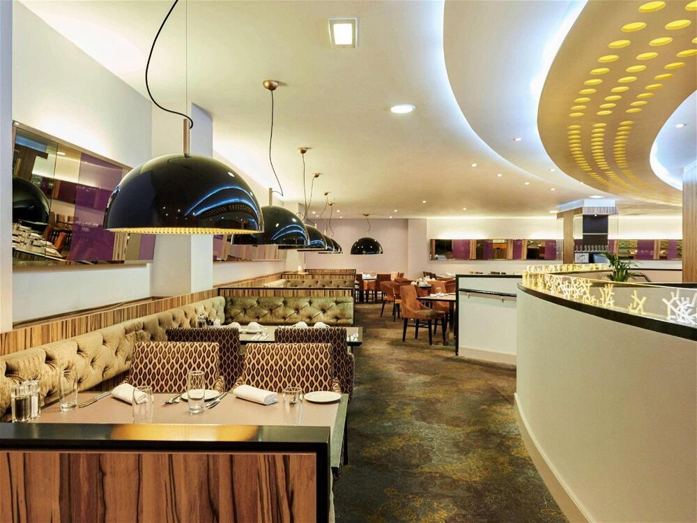 Foto de restauración de Hotel Novotel London West
