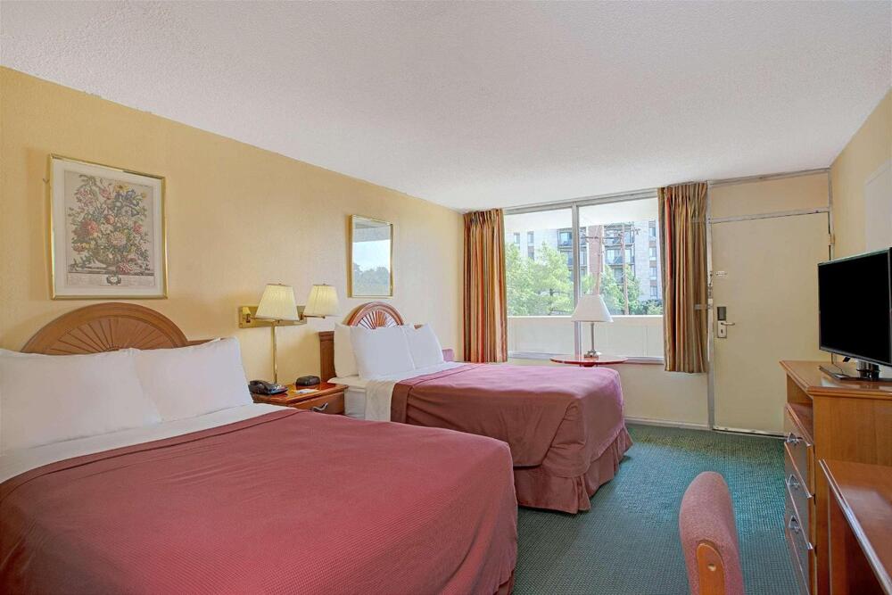 Foto de una habitación de Hotel Days Inn by Wyndham Alexandria South