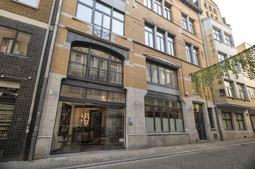 Foto del exterior de Alma Grand Place Hotel