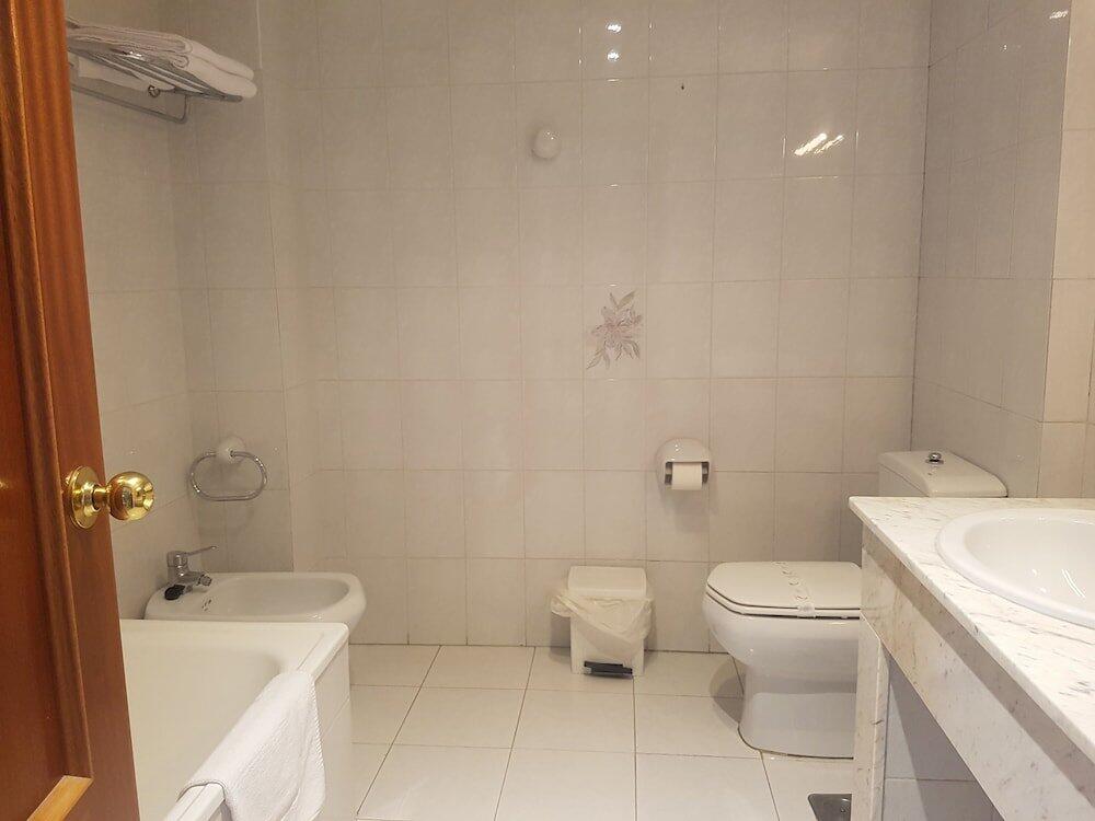 Foto del baño de Hotel Arcea Villaviciosa