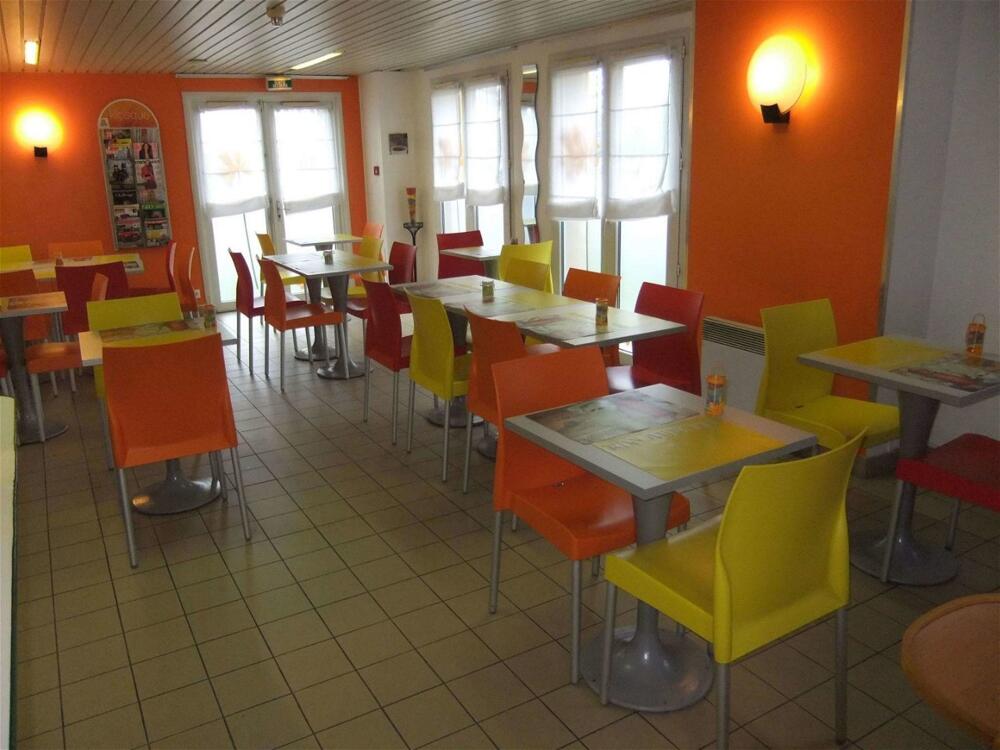 Foto de restauración de Hotel Premiere Classe Niort Est - Chauray