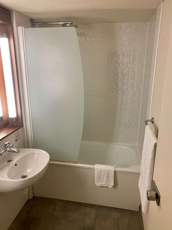 Foto del baño de Hotel Campanile Orleans Saran