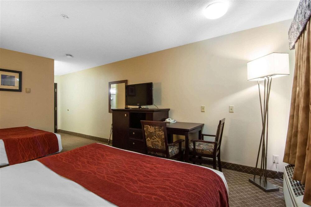 Foto de una habitación de Hotel Comfort Inn &amp;amp; Suites Airport South