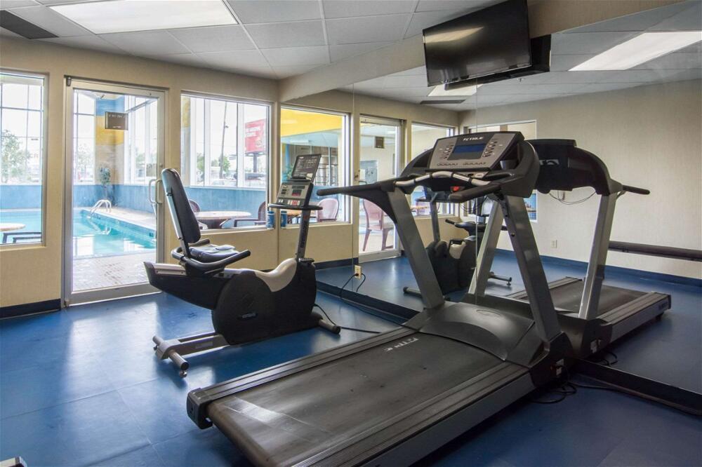 Foto de los servicios de Hotel Comfort Inn &amp;amp; Suites Airport South