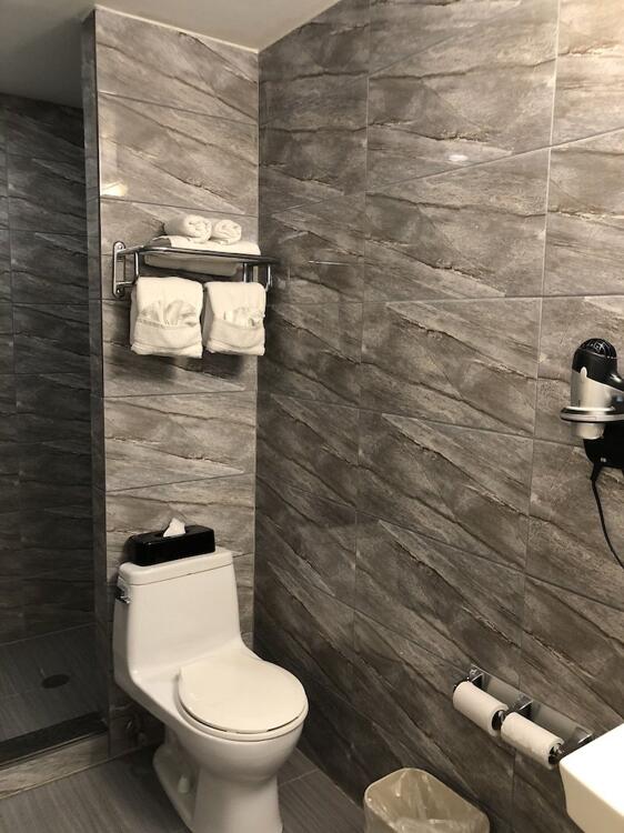 Foto del baño de Hotel The Vue Express @ 39th Street