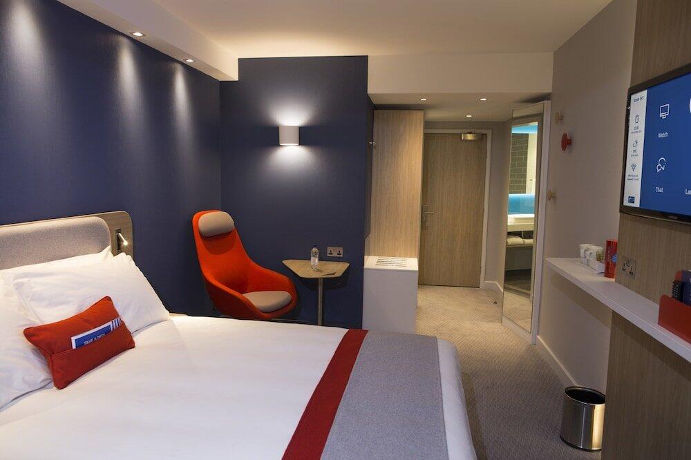 Foto de una habitación de Holiday Inn Express Cambridge West - Cambourne, an IHG Hotel