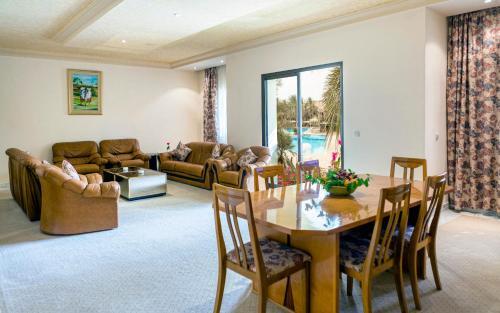 Foto de los servicios de Hotel El Mouradi Douz