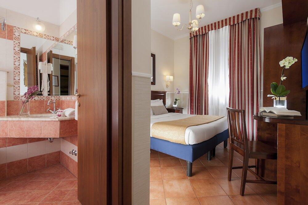 Foto de una habitación de Hotel Des Artistes