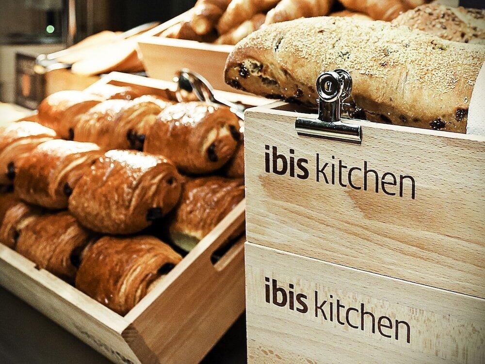 Foto de restauración de Hotel ibis Lisboa Saldanha