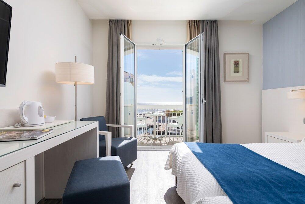 Foto de una habitación de Hotel Cala Bona