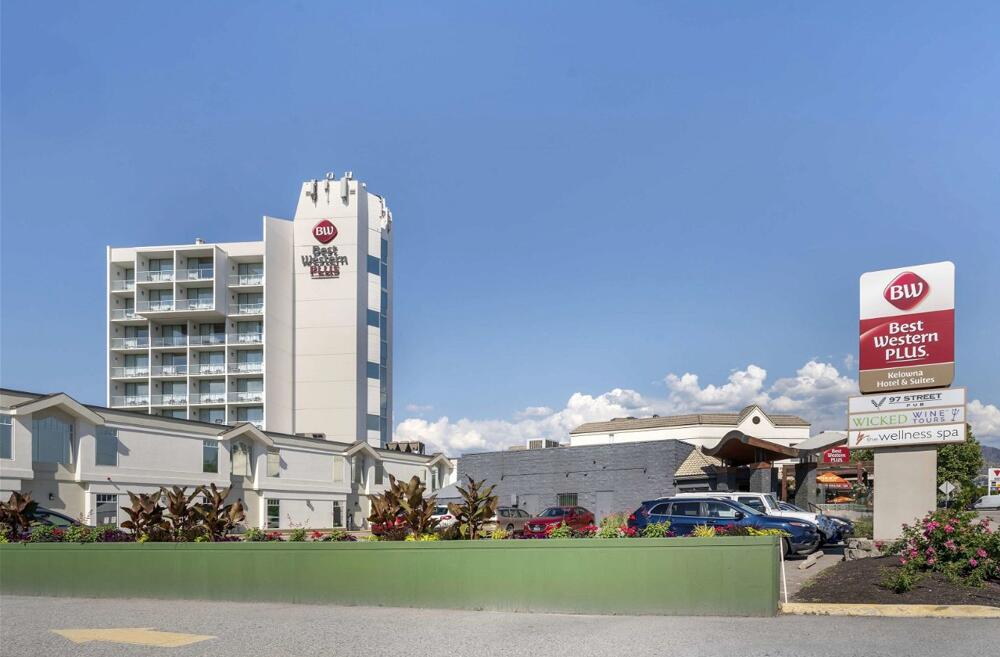 Foto del exterior de Best Western Plus Kelowna Hotel &amp;amp; Suites