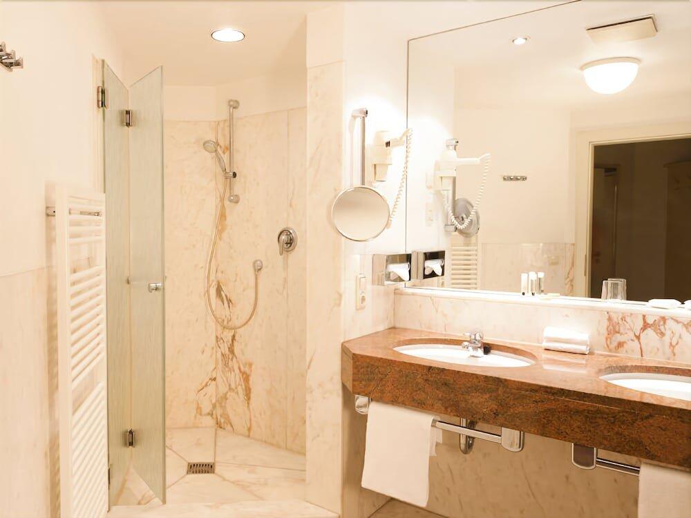 Foto del baño de hoteltraube Rüdesheim