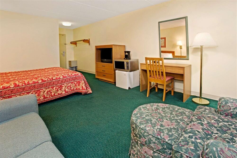 Foto de una habitación de Hotel Days Inn by Wyndham Sharonville