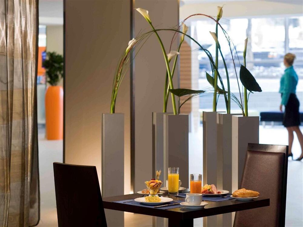 Foto de restauración de Hotel Novotel Zurich Airport Messe