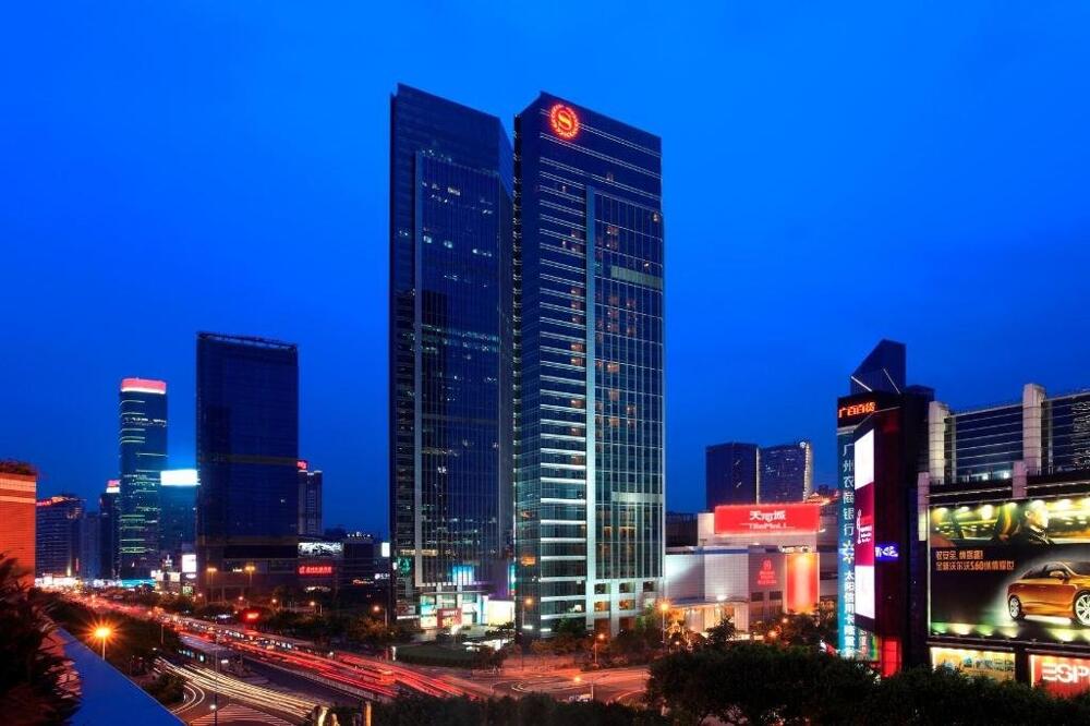 Foto general de Sheraton Guangzhou Hotel-Fully Upgraded in CBD-Free Canton Fair Shuttle Bus and Registration Counter